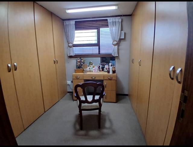 4 BEDROOM HOUSE FOR SALE IN PARKHILL GARDENS